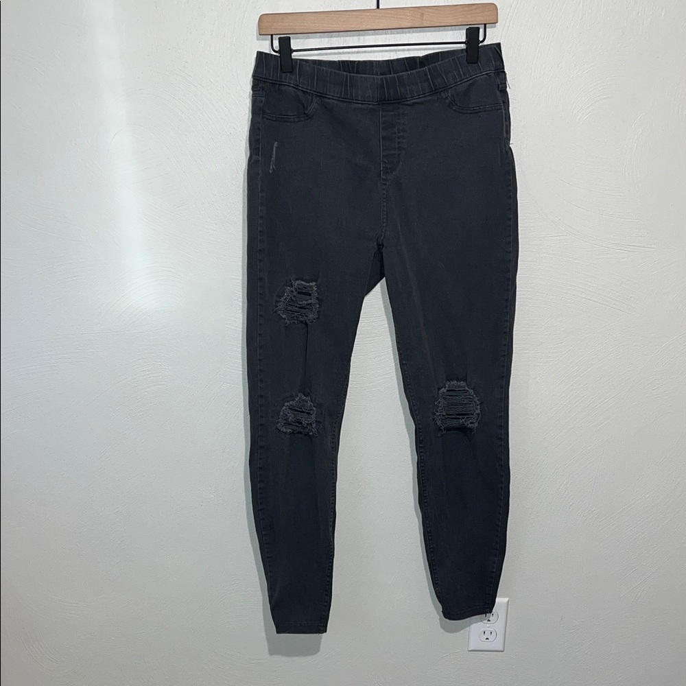 Simply Vera Vera Wang Gray Distressed Skinny Jeans